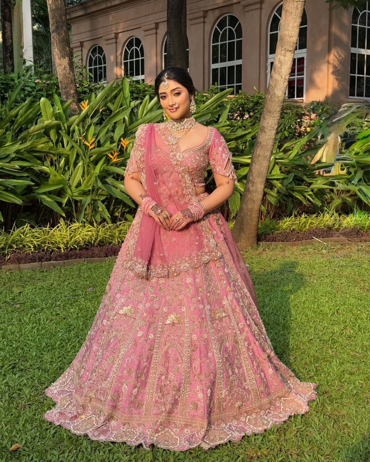 Destination wedding bridal makeup by Tejaswini for brides in Goa, Jaipur and Udaipur