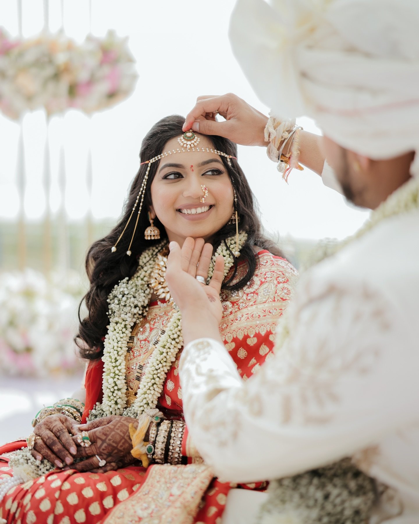 Marathi bride Nath and bridal makeup by Tejaswini Mumbai