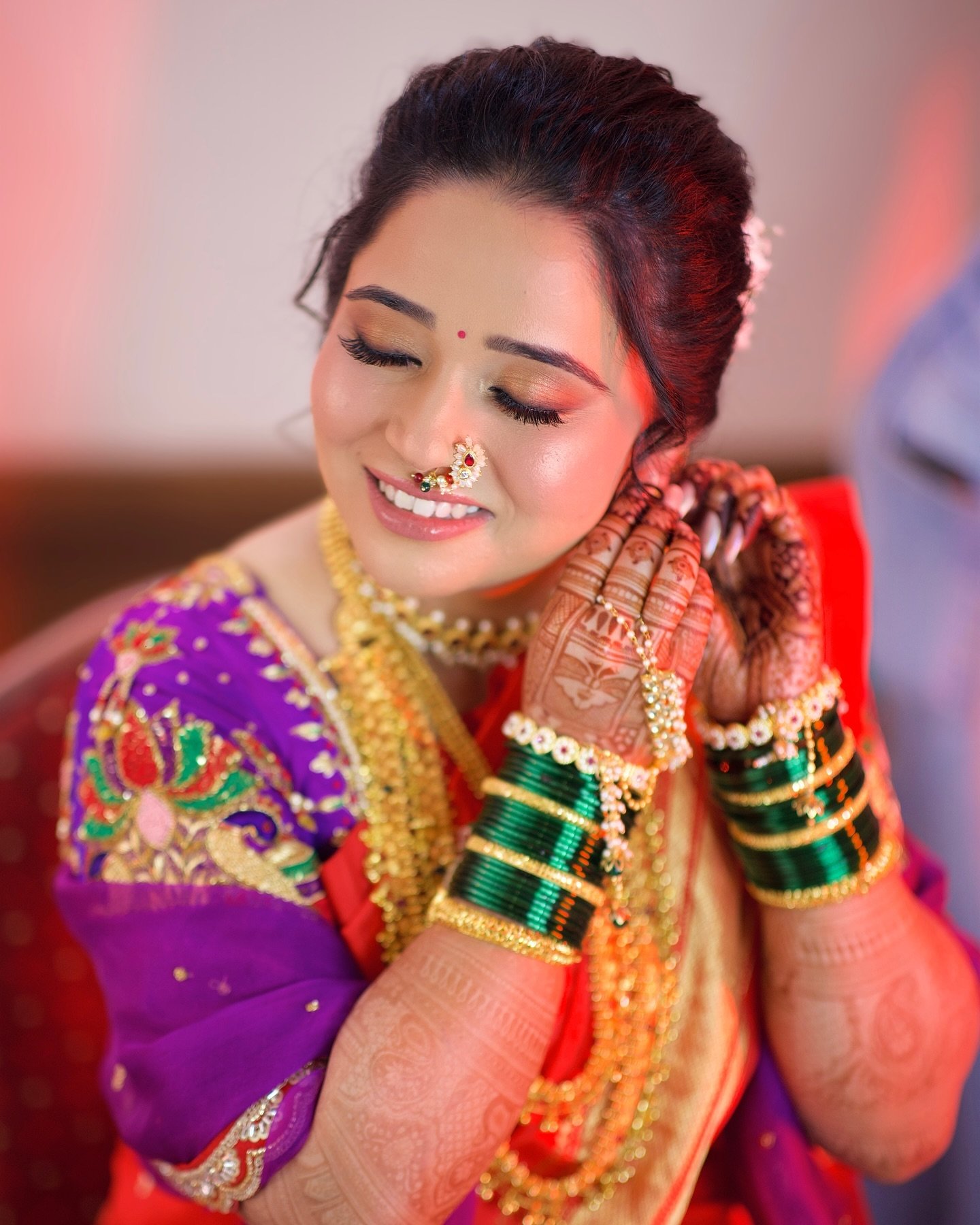 Maharashtrian bride in nine-yard Nauvari saree, Pune