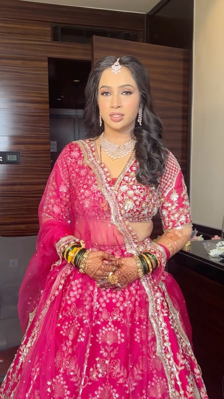 Reception makeup look by Tejaswini for an Indian wedding