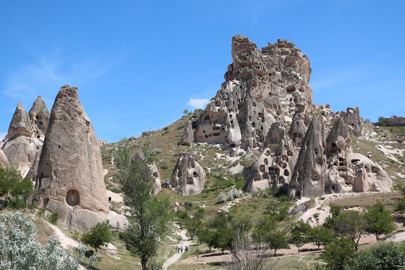 Uçhisar village below the castle